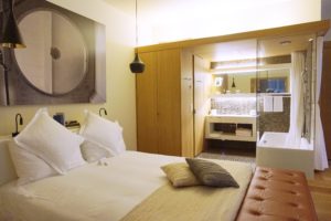 b2 boutique hotel - where to stay | Lindsay blogueuse